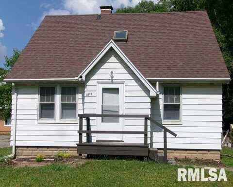 2013 MEADOW Avenue, East Peoria, IL 61611