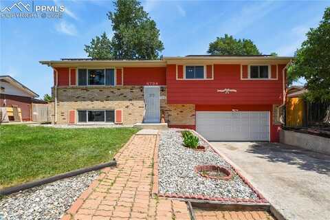 6734 Mission Road, Colorado Springs, CO 80915