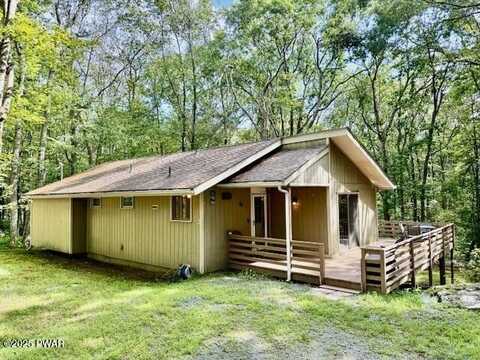 108 Farrier Lane, Lords Valley, PA 18428