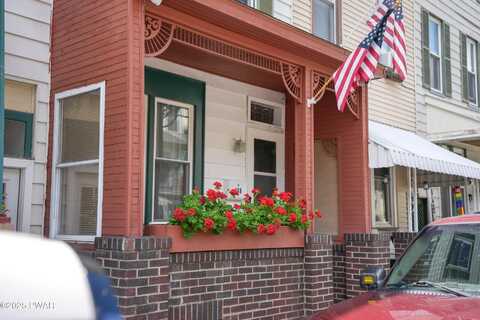 108 W Broadway, Jim Thorpe, PA 18229
