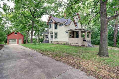 105 S Dement, DIXON, IL 61021