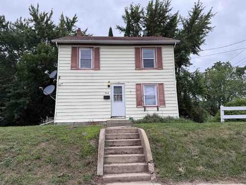 904 W Douglas, FREEPORT, IL 61032