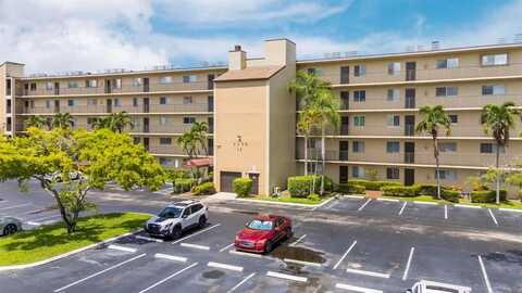 7730 NW 50th St, Lauderhill, FL 33351