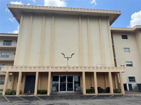 4151 NW 41st St, Lauderdale Lakes, FL 33319