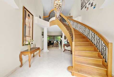 1935 Las Colinas Way, Coral Springs, FL 33071