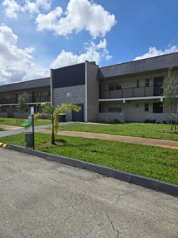 8001 Fairview Dr, Tamarac, FL 33321