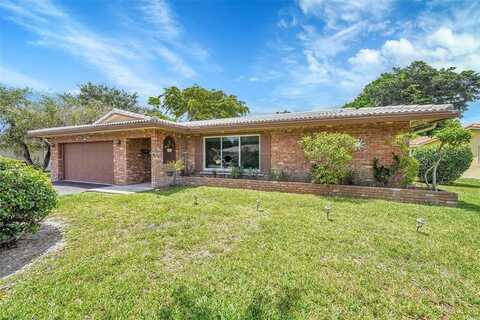 3660 NW 108th Dr, Coral Springs, FL 33065