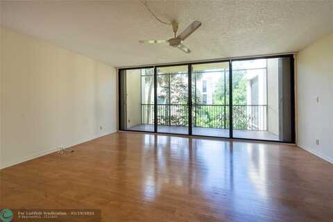 8701 SW 30th St, Davie, FL 33328