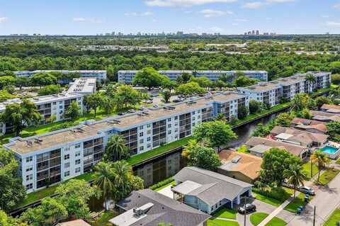 110 Royal Park Dr, Oakland Park, FL 33309