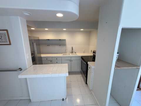 3660 Lower Honoapiilani Rd, Lahaina, HI 96761