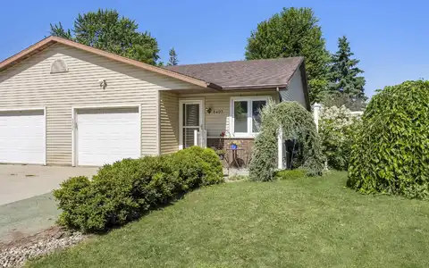 2407 S SCHAEFER Street, APPLETON, WI 54915