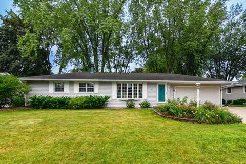 1441 LINDALE Lane, GREEN BAY, WI 54313