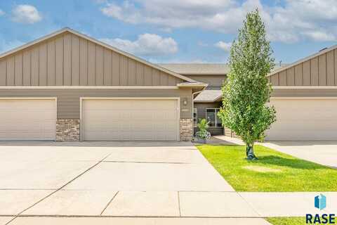 4403 W Shipton St, Sioux Falls, SD 57108