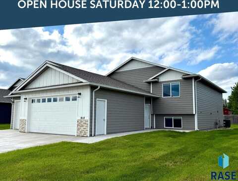910 Birch St, Harrisburg, SD 57032