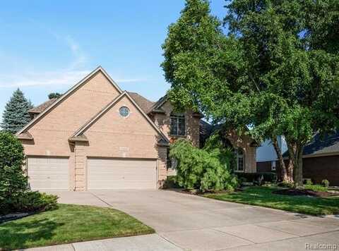 52260 Watkins Glen Drive, Macomb, MI 48042