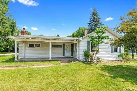 7398 N Genesee Road, Genesee, MI 48437