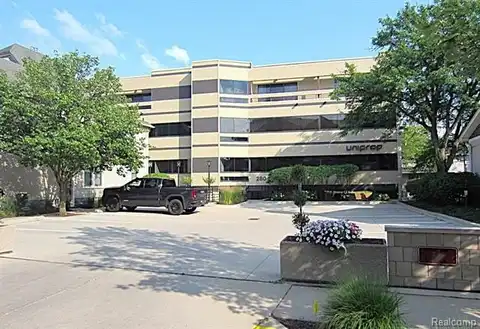 280 Daines St 400A, Birmingham, MI 48009