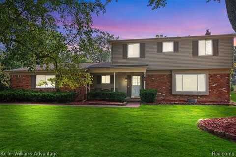 38087 Connaught Drive, Northville, MI 48335