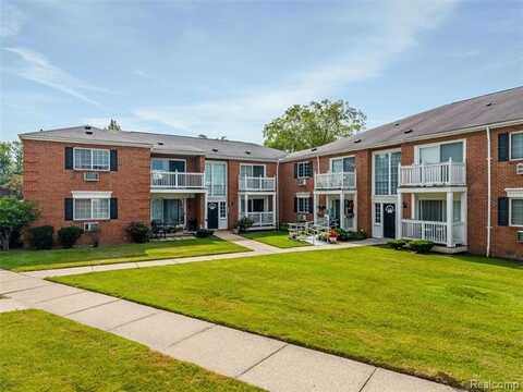 2420 Parmenter Boulevard, Royal Oak, MI 48073