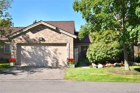 27295 Apple Blossom Lane, Beverly Hills, MI 48034