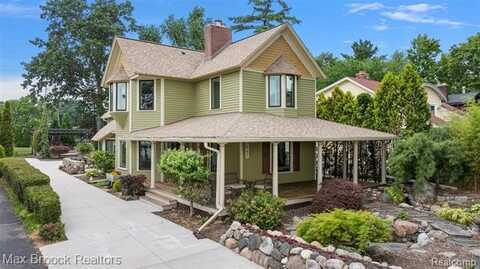 3642 Orchard Lake Road, West Bloomfield, MI 48324