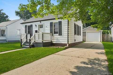 135 E Guthrie Avenue, Madison Heights, MI 48071