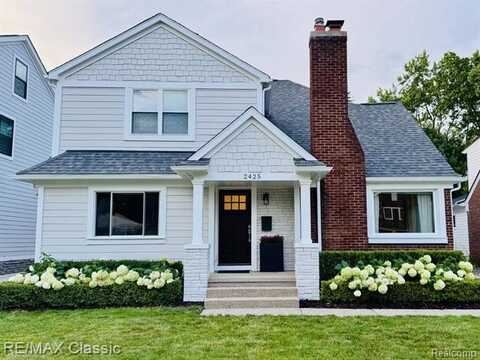 2425 Manchester Road, Birmingham, MI 48009