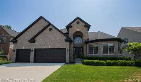 22044 Rio Grande Drive, Macomb, MI 48044