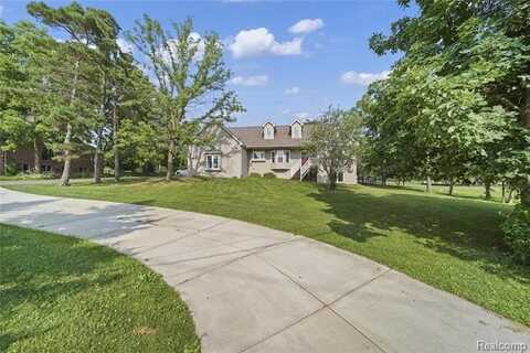 54030 Dequindre Road, Shelby, MI 48316