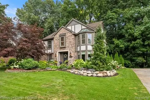 49238 Plum Tree Drive, Plymouth, MI 48170