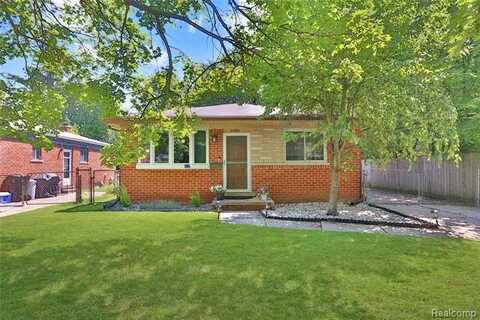24916 Labadie Street, Saint Clair Shores, MI 48080