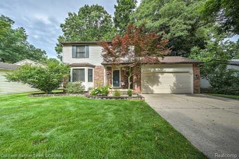978 Oak Ridge Circle, Brighton, MI 48116