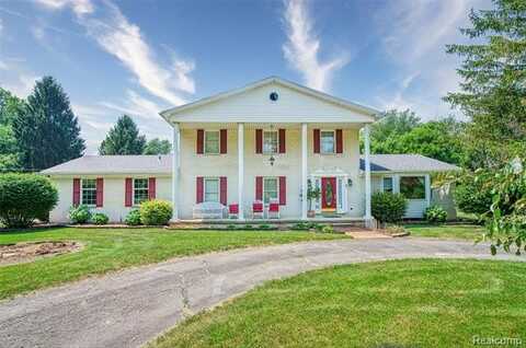 2220 Pheasant Run Road, Howell, MI 48843