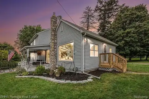 2154 W Maple Avenue, Flint, MI 48507