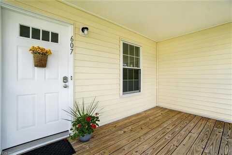 607 Pylon Court, Virginia Beach, VA 23462