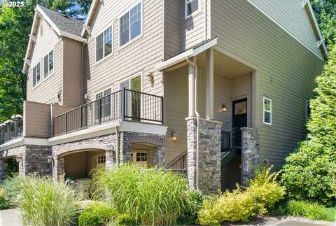 979 SW SHAKER PL, Portland, OR 97225