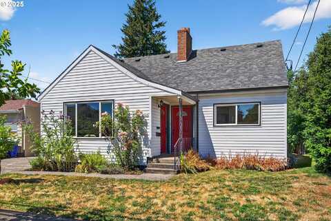 7945 SE CENTER ST, Portland, OR 97206