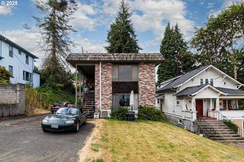 110 W C ST, Rainier, OR 97048