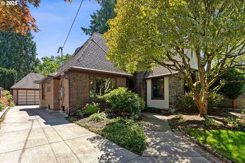 2728 NE 32ND AVE, Portland, OR 97212