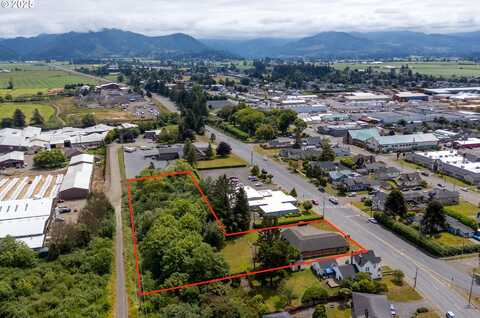 2506 1ST ST, Tillamook, OR 97141