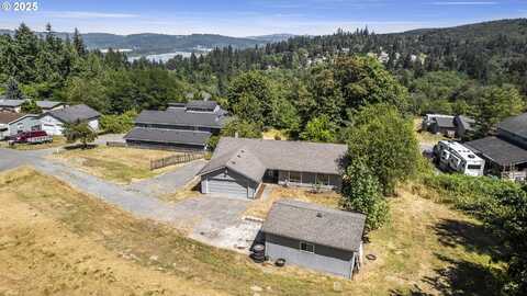 30186 SANDY LN, Rainier, OR 97048