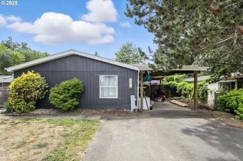 9933 SE 43RD AVE, Milwaukie, OR 97222