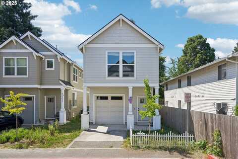 8610 SE WOODWARD CT, Portland, OR 97266