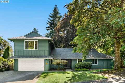 51 TOUCHSTONE, Lake Oswego, OR 97035