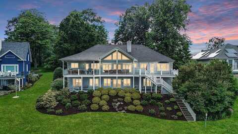 40 Spinnaker Run CIR, Moneta, VA 24121