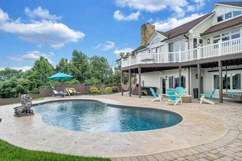 9695 Airpoint RD, Bent Mountain, VA 24059