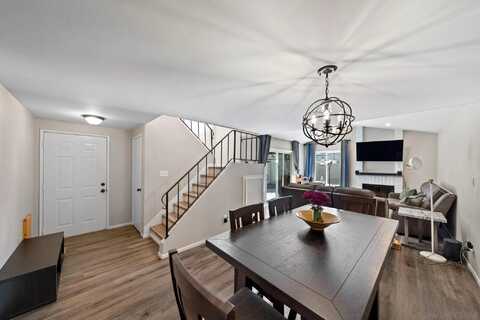 9560 Frank Way, Santee, CA 92071