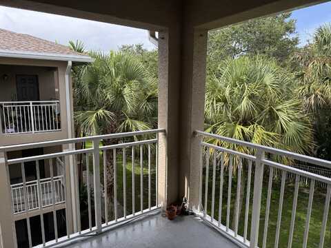 6556 Emerald Dunes Drive, West Palm Beach, FL 33411