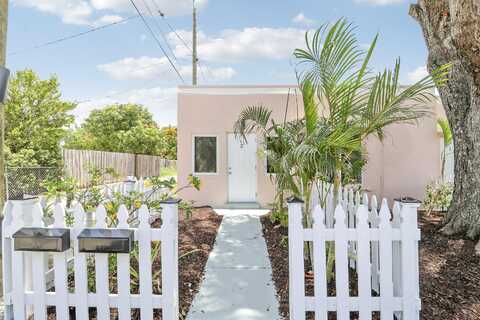 711 4th Avenue S, Lake Worth, FL 33460