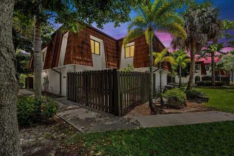 2220 White Pine Circle, Greenacres, FL 33415